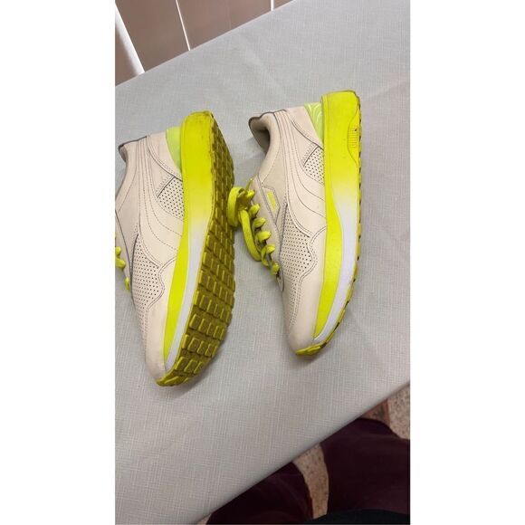 PUMA CRUISE RIDER LOW-TOP SNEAKERS WOMENS SIZE 9 - Picture 6 of 10